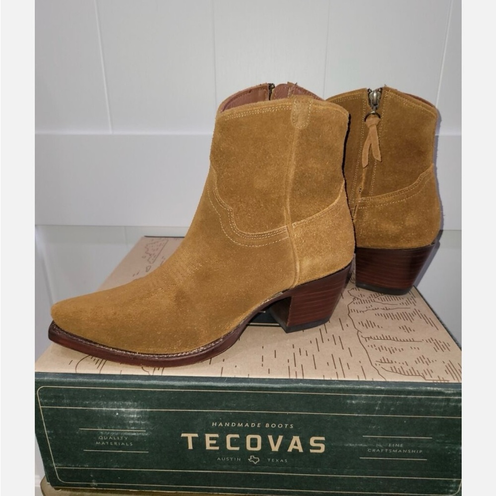 Tecovas Daisy Suede Cowboy Bootie